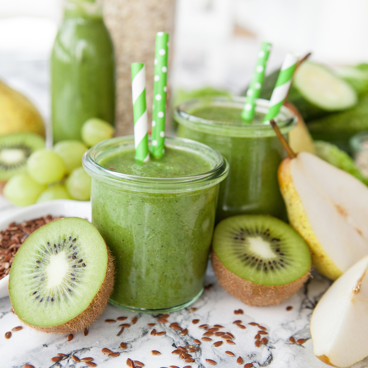 Green smoothie with kiwi